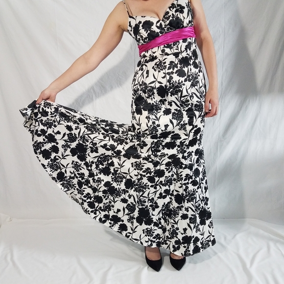 Beautiful Summer dress - Picture 12 of 14